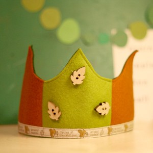 red caboose felt crown